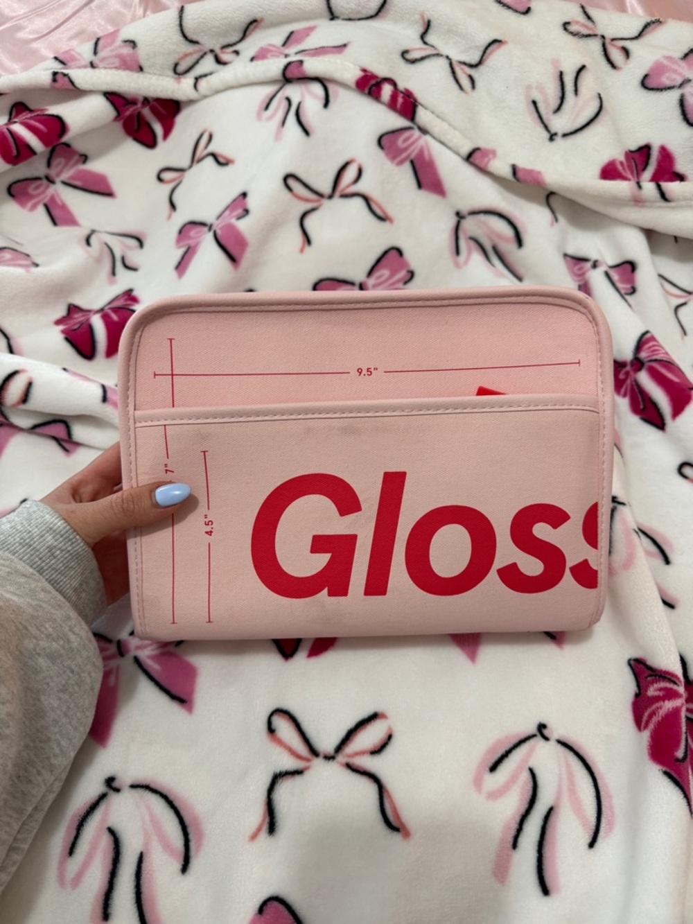 glossier toiletry bag